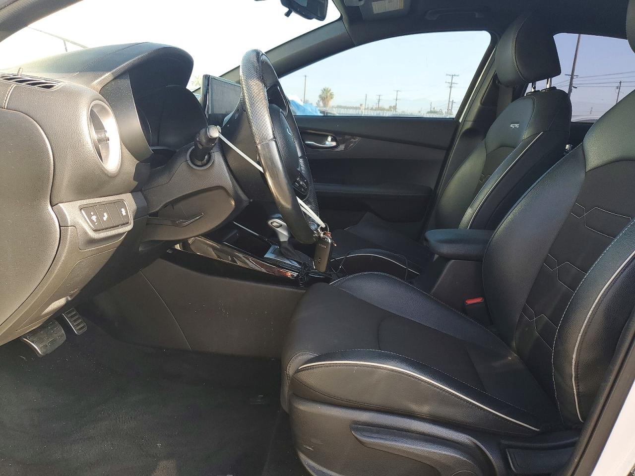 2022 KIA FORTE