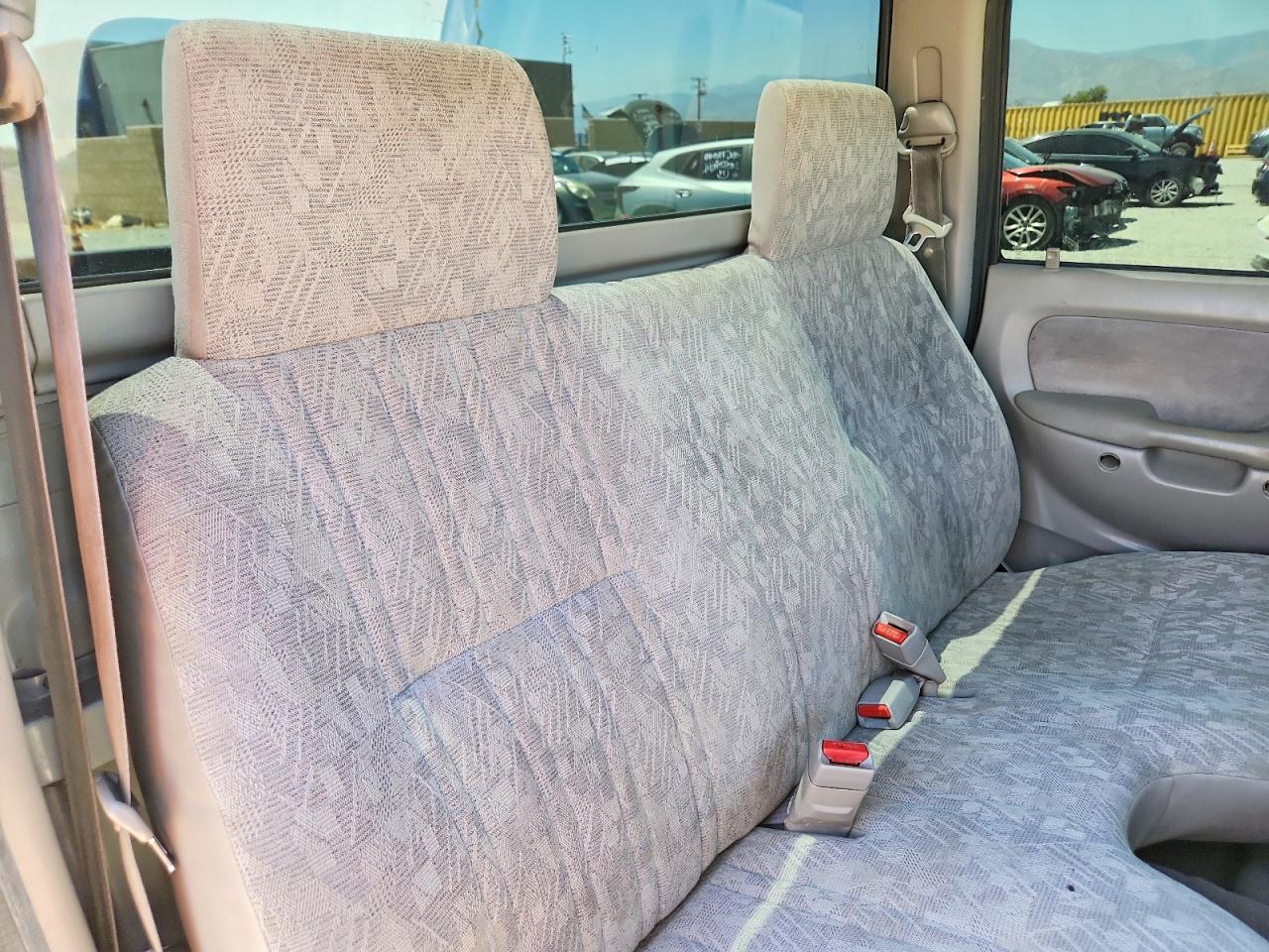 2003 TOYOTA TACOMA