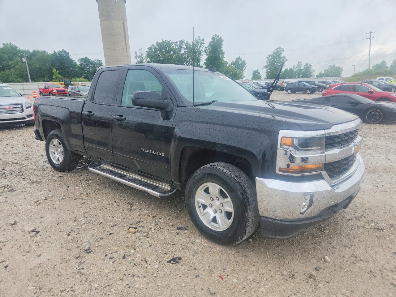 2017 CHEVROLET SILVERADO