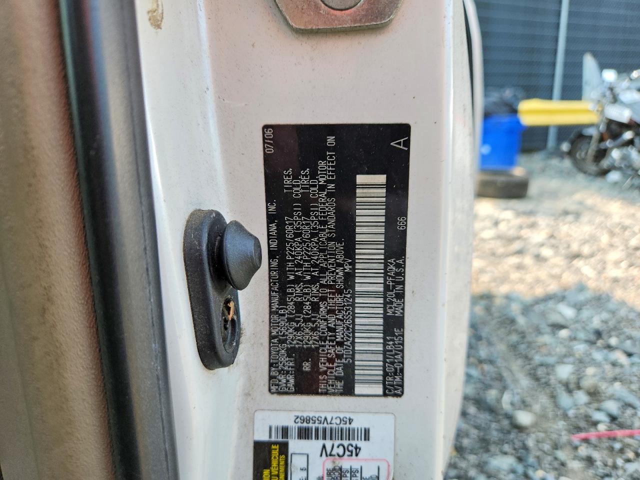 2006 TOYOTA SIENNA