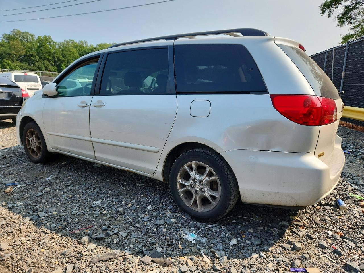2006 TOYOTA SIENNA