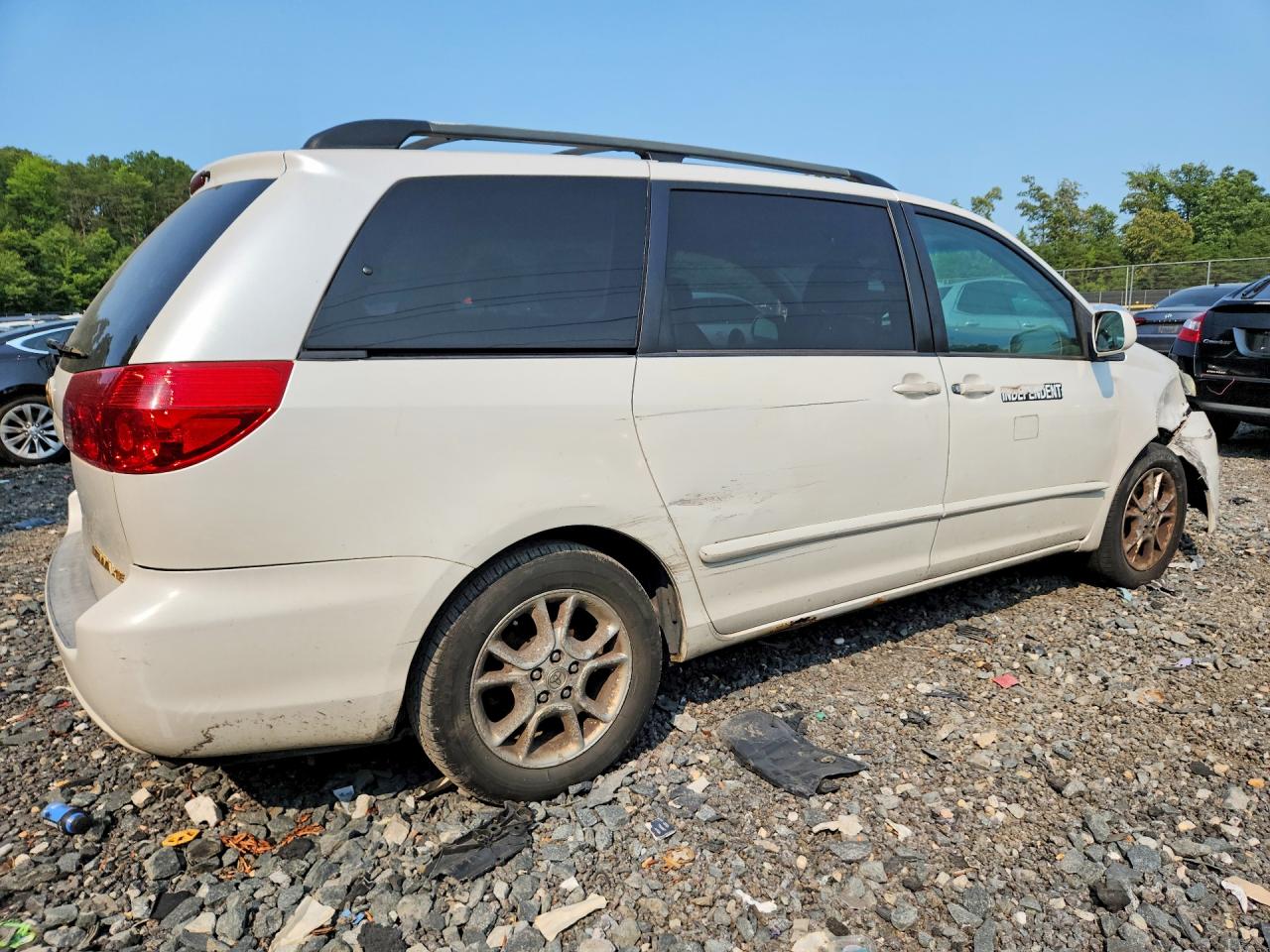 2006 TOYOTA SIENNA