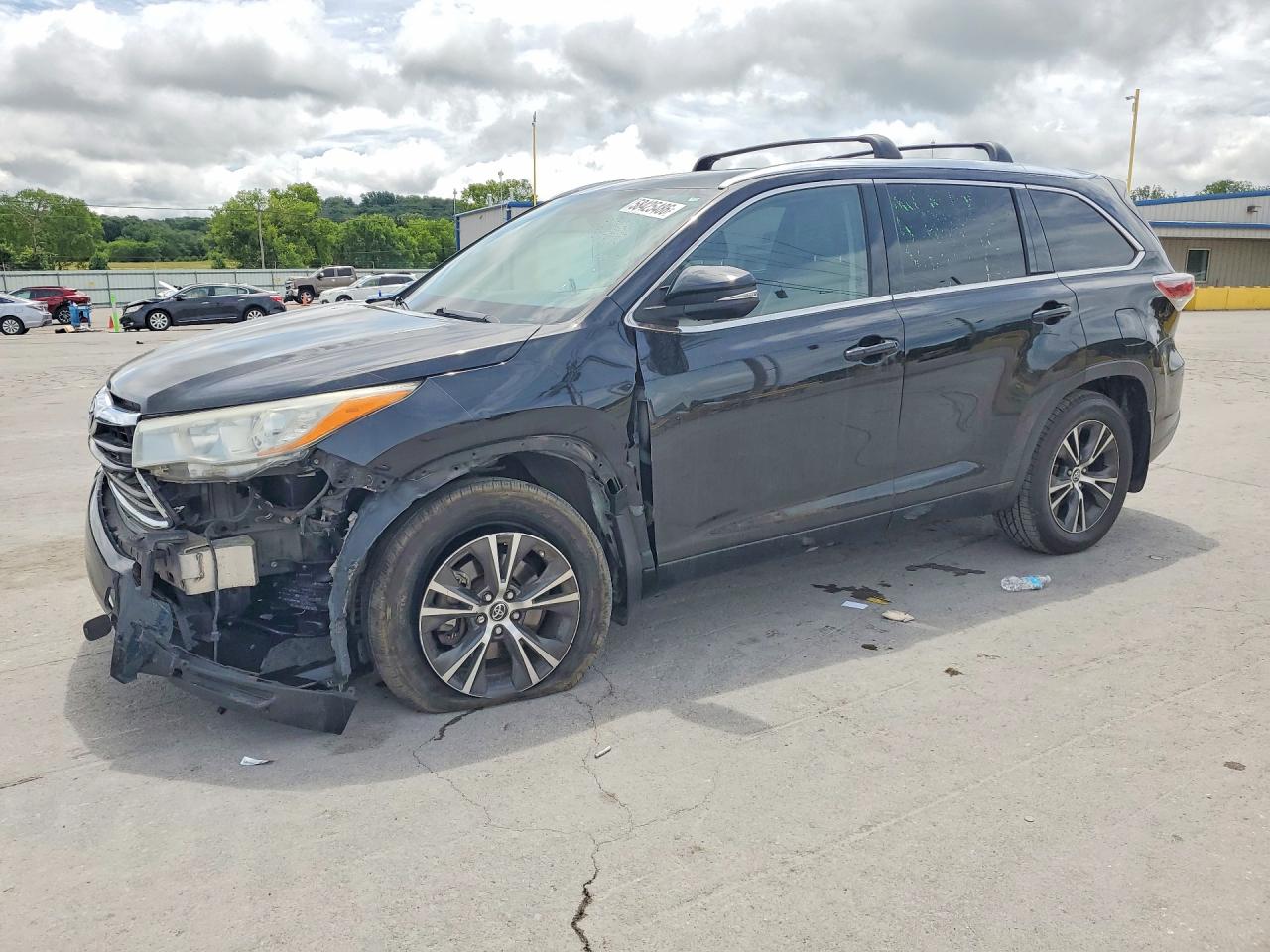 2016 TOYOTA HIGHLANDER
