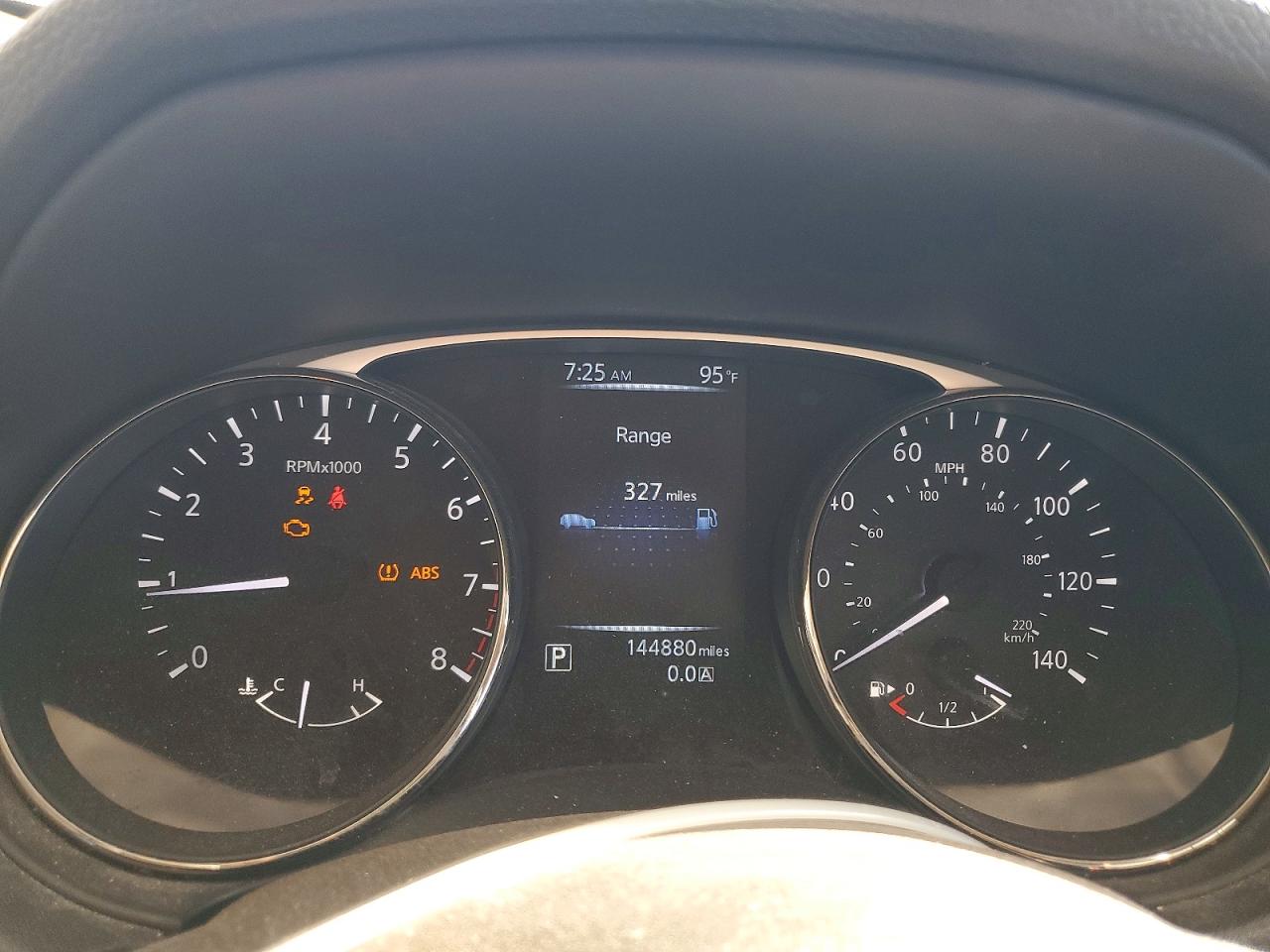 2016 NISSAN ROGUE