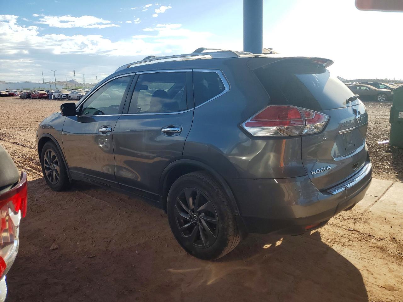 2016 NISSAN ROGUE