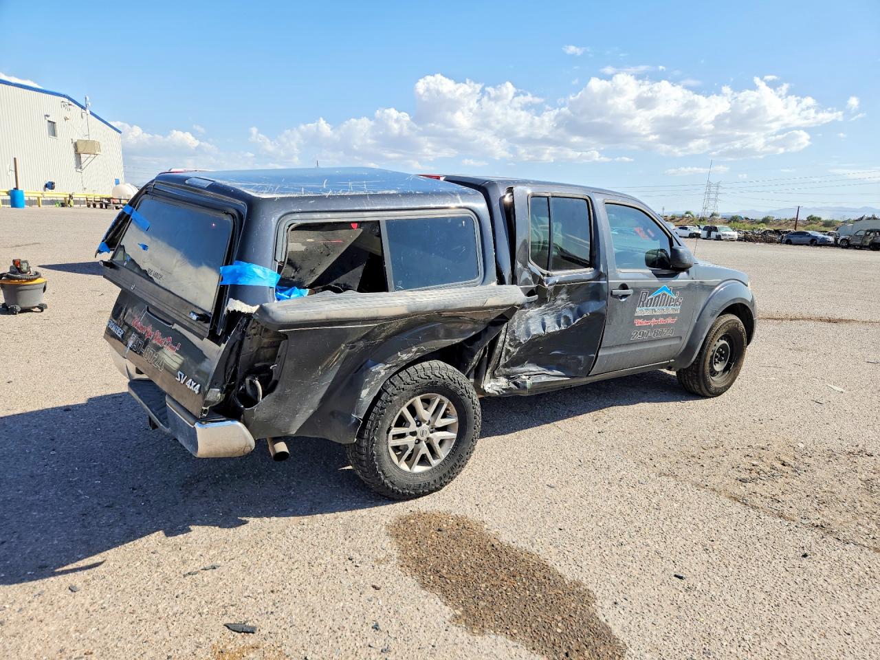 2015 NISSAN FRONTIER