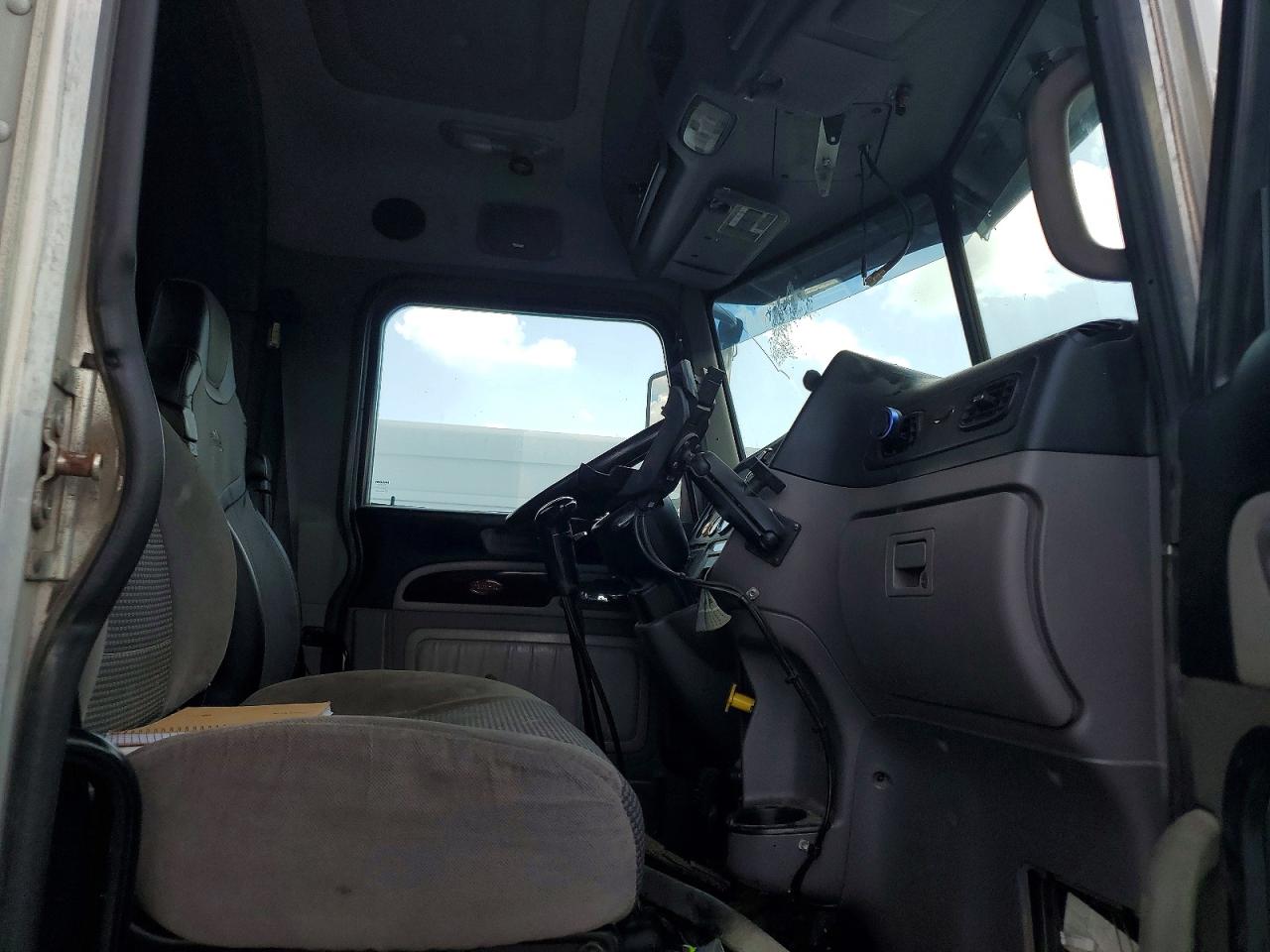 2015 PETERBILT ALL OTHER