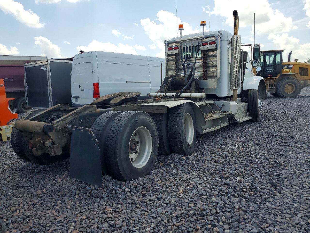 2015 PETERBILT ALL OTHER