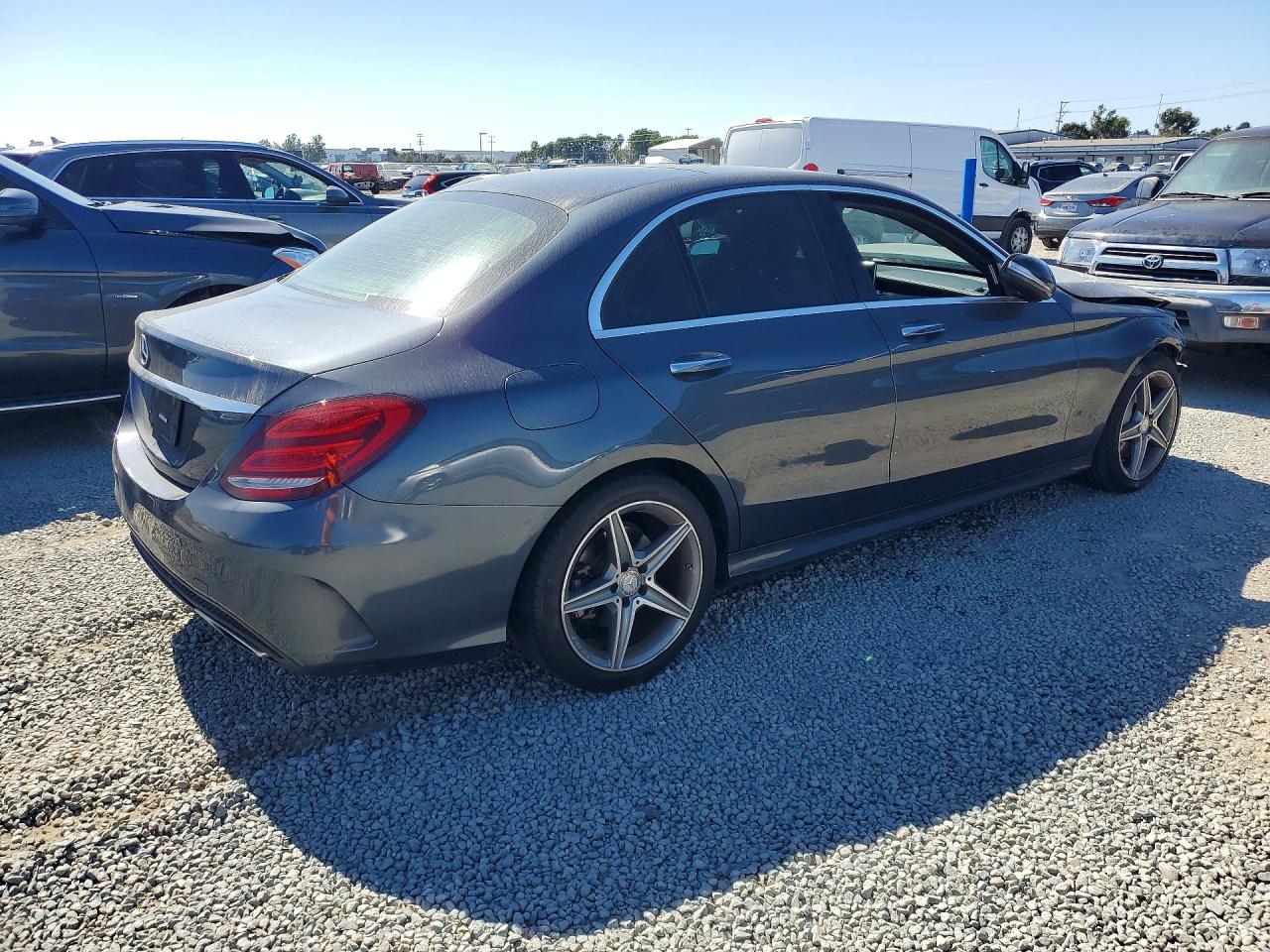 2015 MERCEDES-BENZ C-CLASS