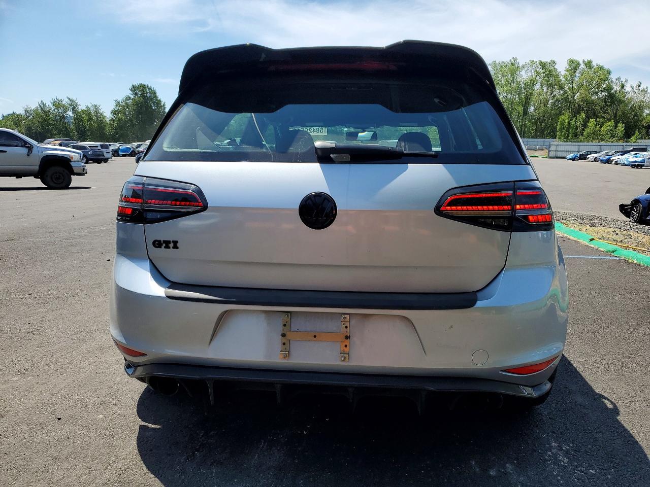 2017 VOLKSWAGEN GTI