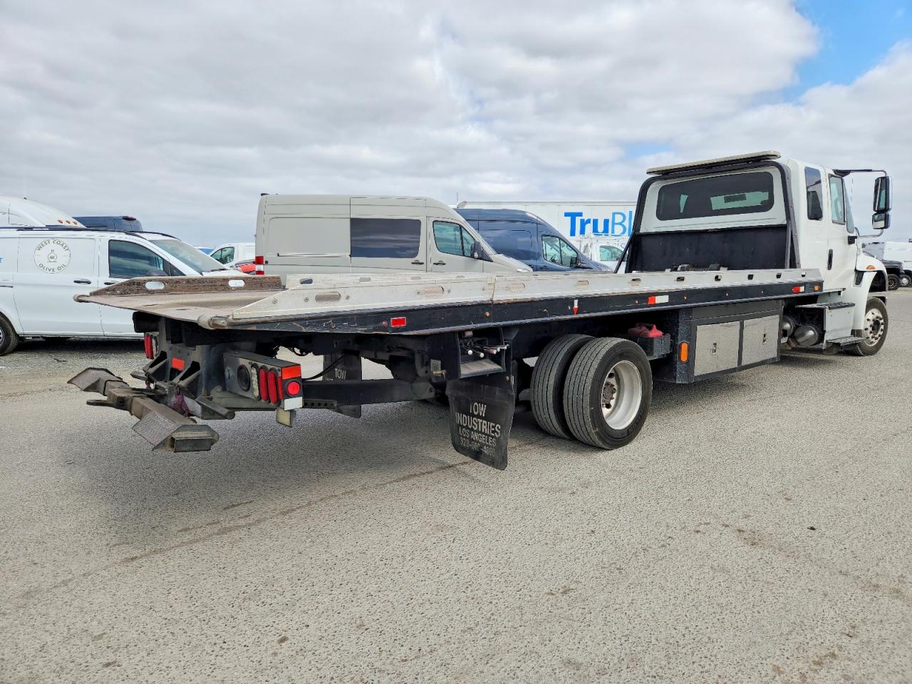 2015 INTERNATIONAL 4000 SERIE