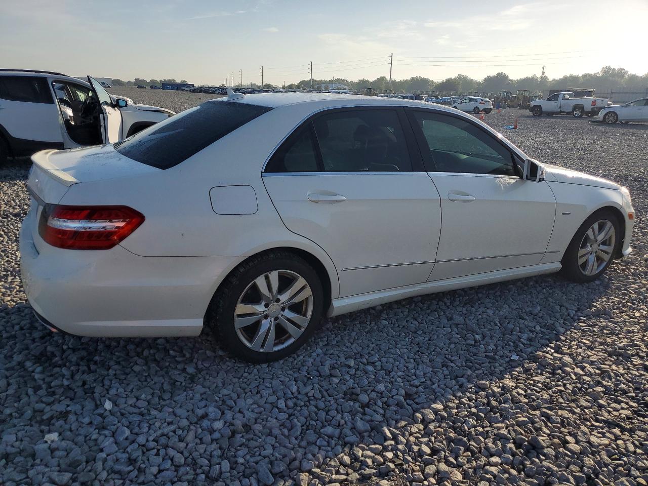 2011 MERCEDES-BENZ E-CLASS