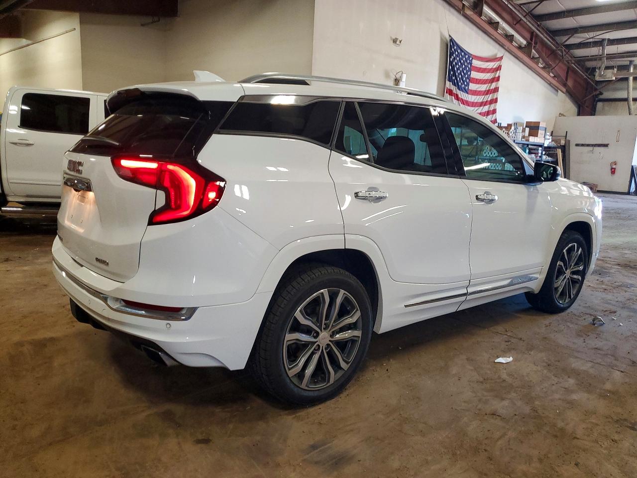 2020 GMC TERRAIN
