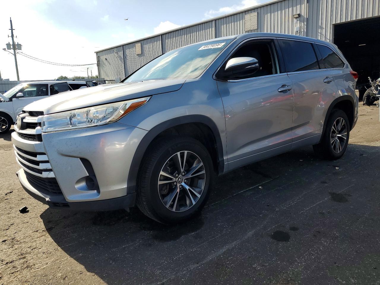 2018 TOYOTA HIGHLANDER