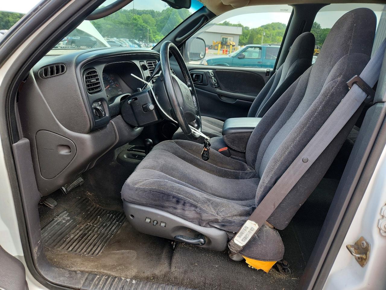 2000 DODGE DAKOTA