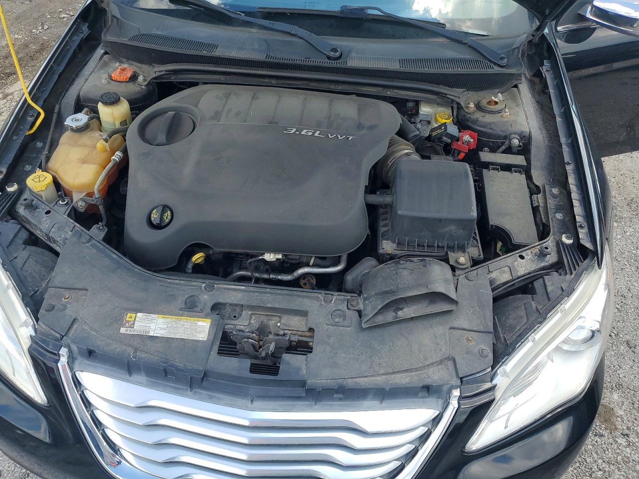 2013 CHRYSLER 200