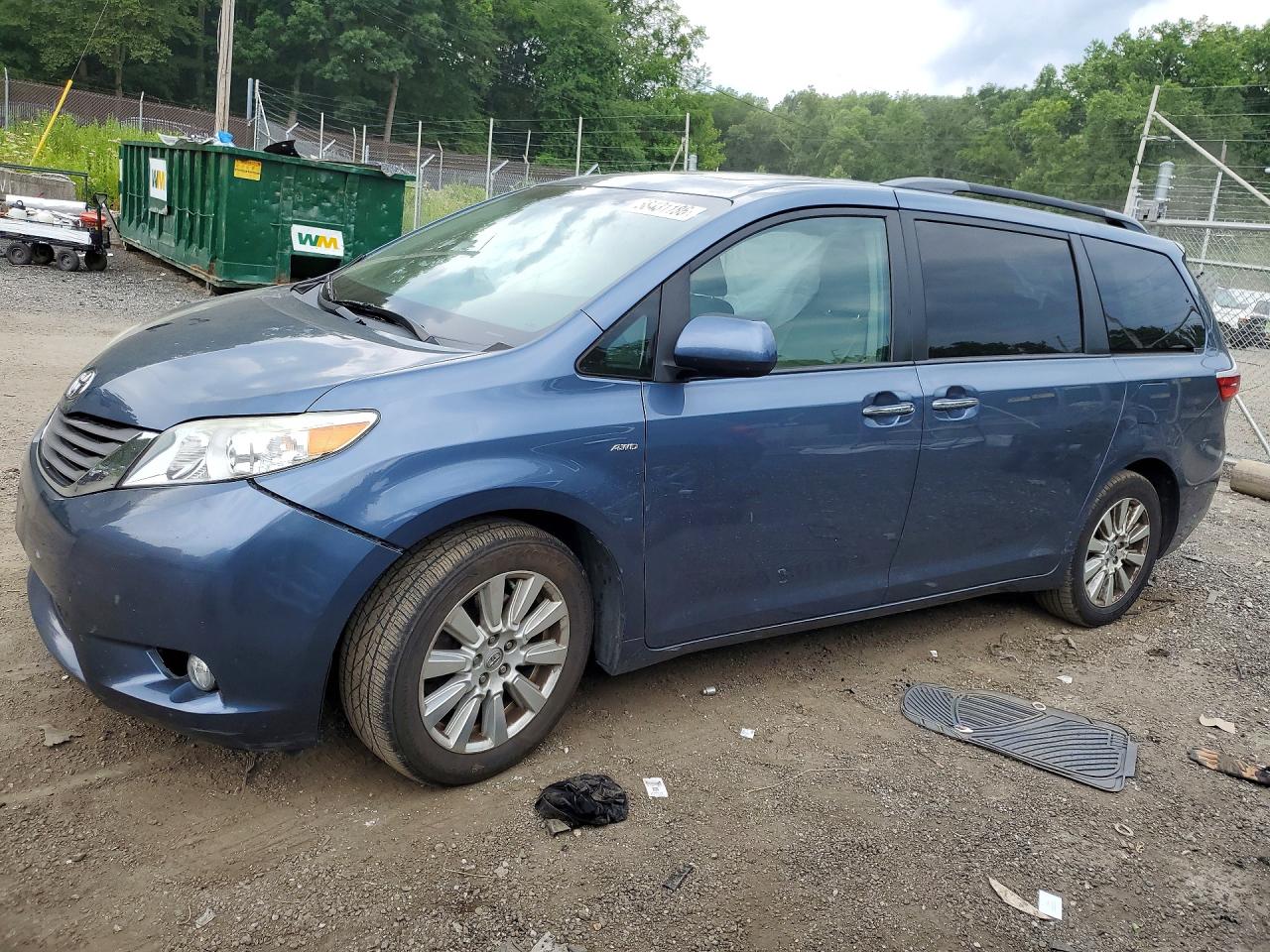2017 TOYOTA SIENNA