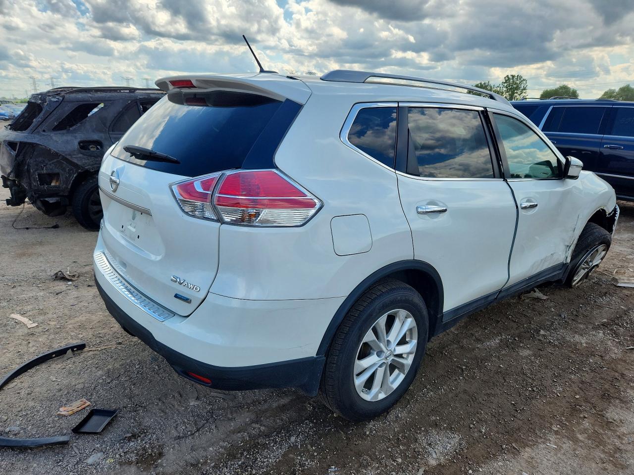 2014 NISSAN ROGUE