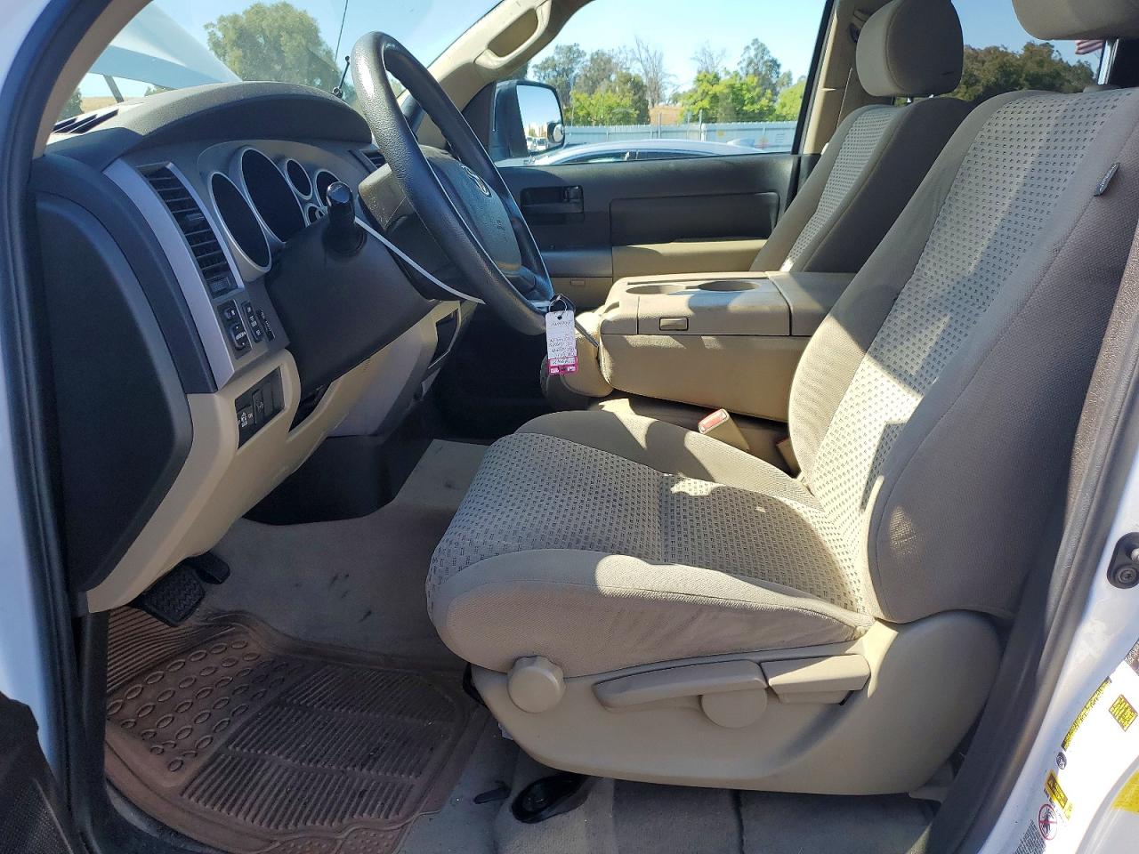 2011 TOYOTA TUNDRA