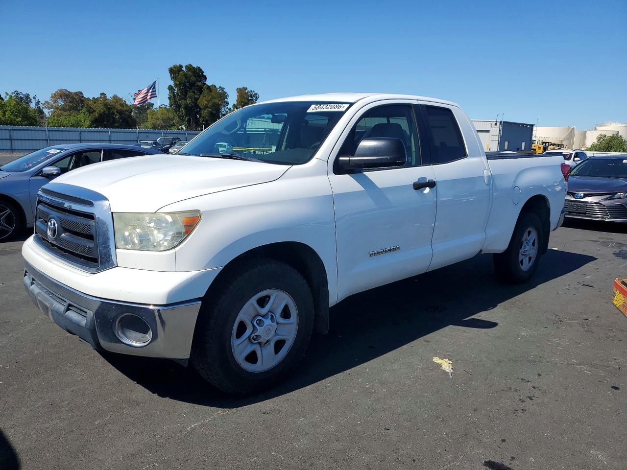 2011 TOYOTA TUNDRA