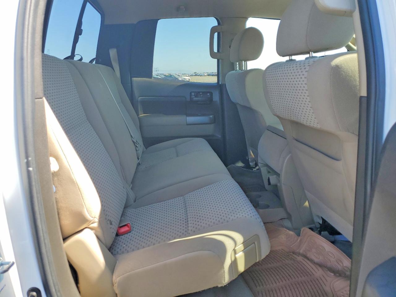 2011 TOYOTA TUNDRA