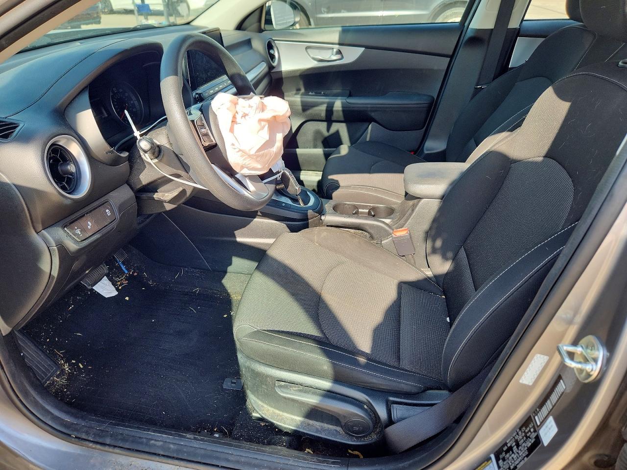 2023 KIA FORTE