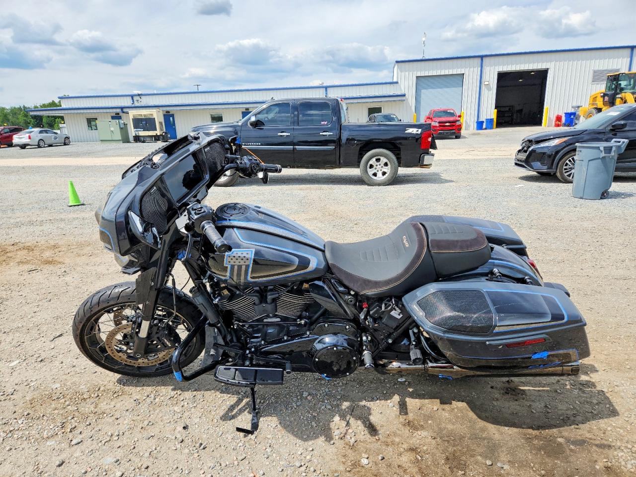 2024 HARLEY-DAVIDSON FLSE
