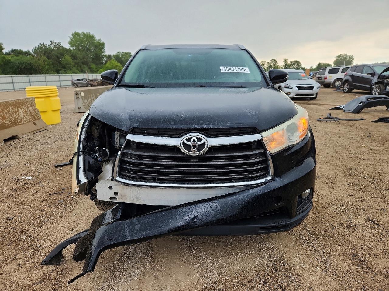 2014 TOYOTA HIGHLANDER