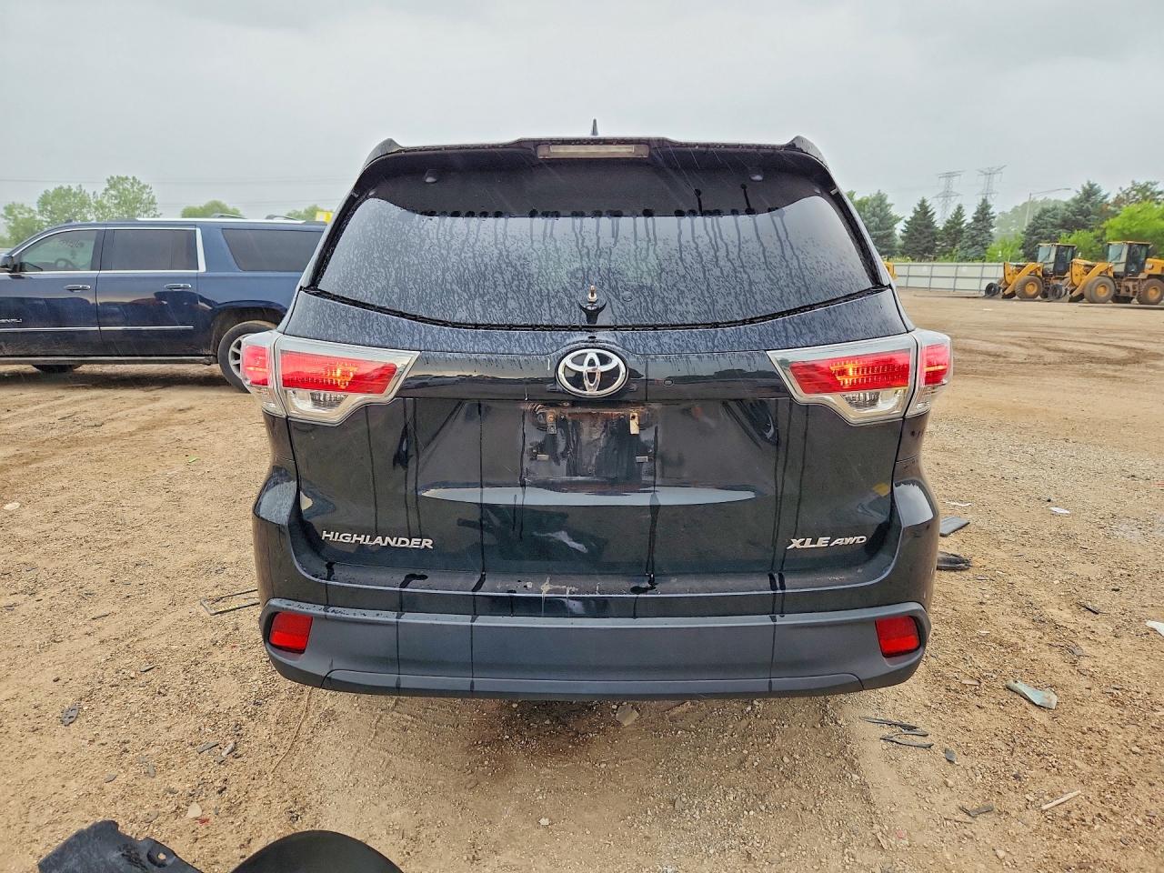 2014 TOYOTA HIGHLANDER