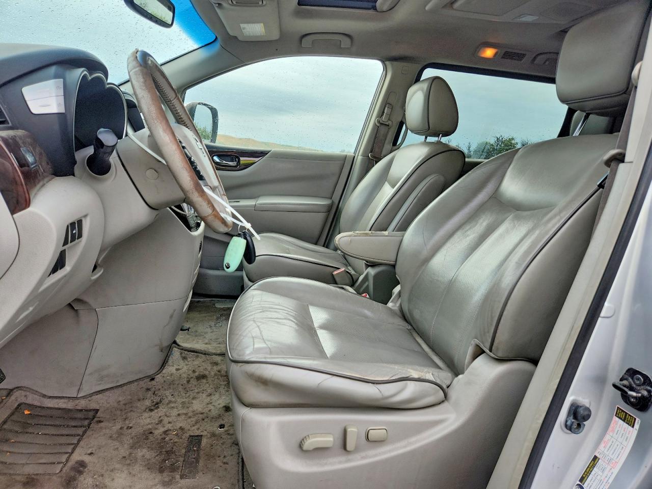 2012 NISSAN QUEST