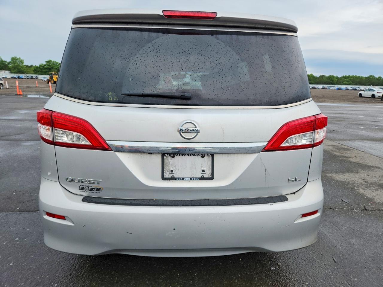 2012 NISSAN QUEST