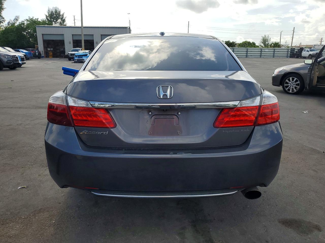 2015 HONDA ACCORD