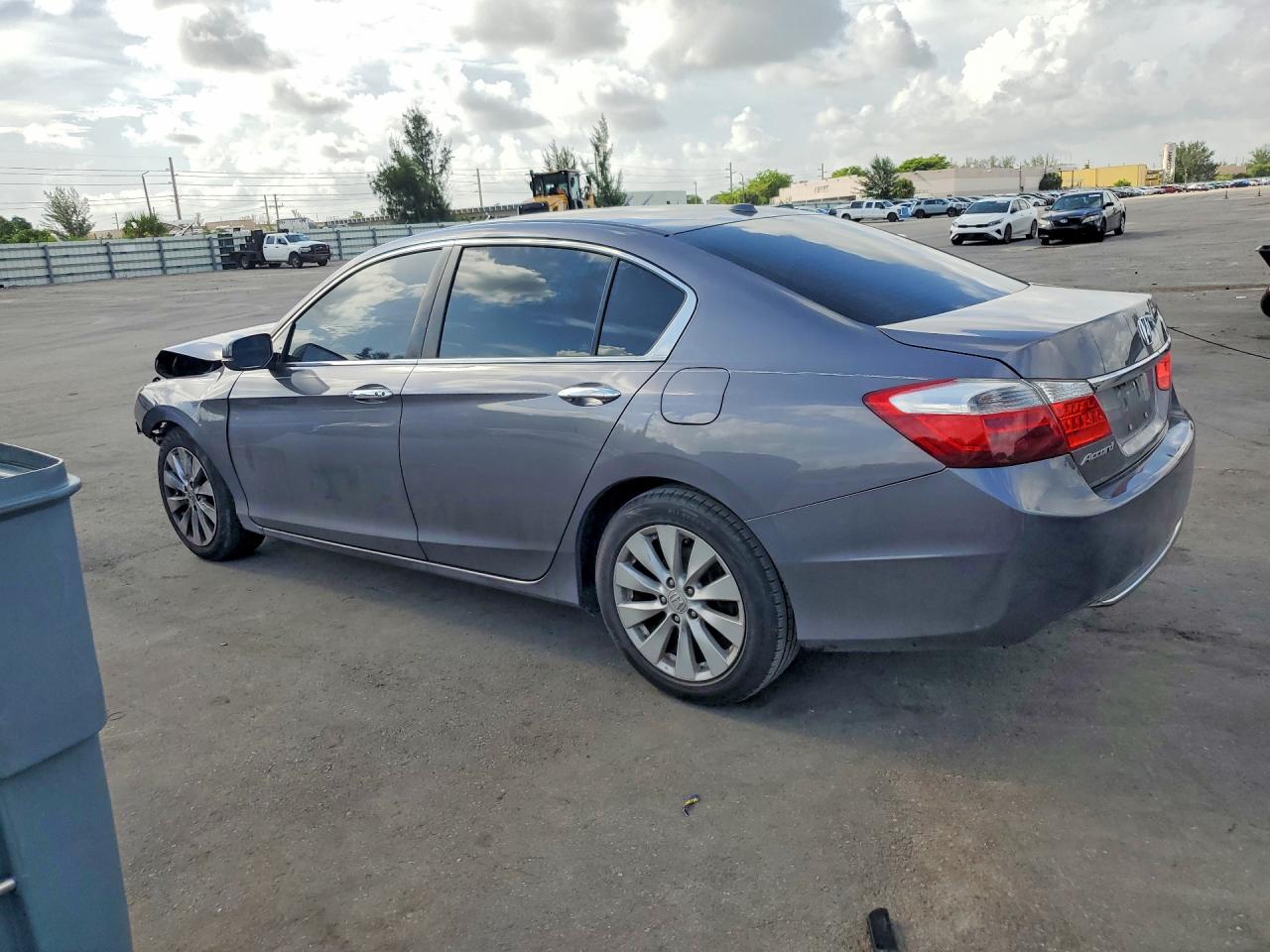 2015 HONDA ACCORD
