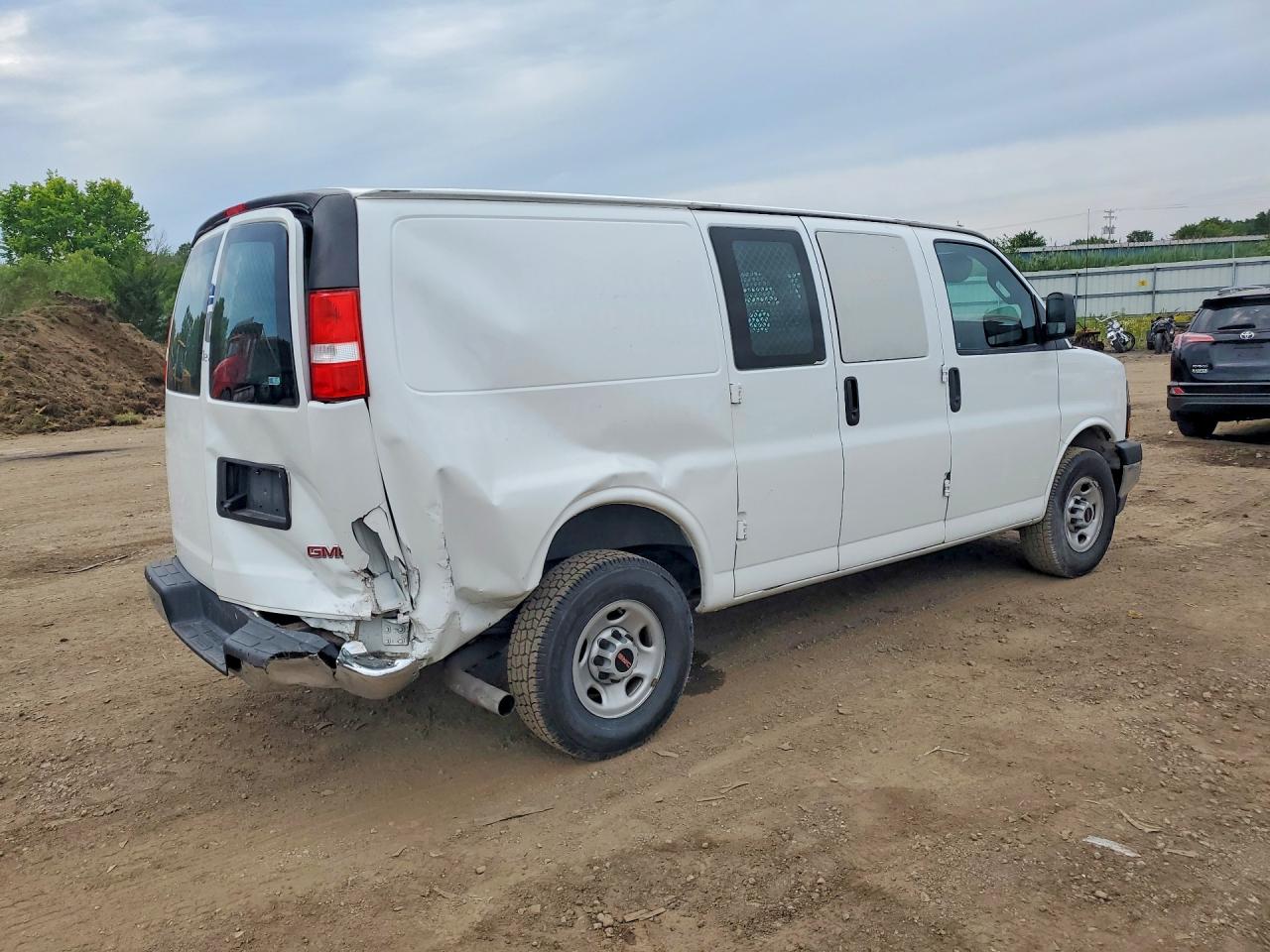 2022 GMC SAVANA