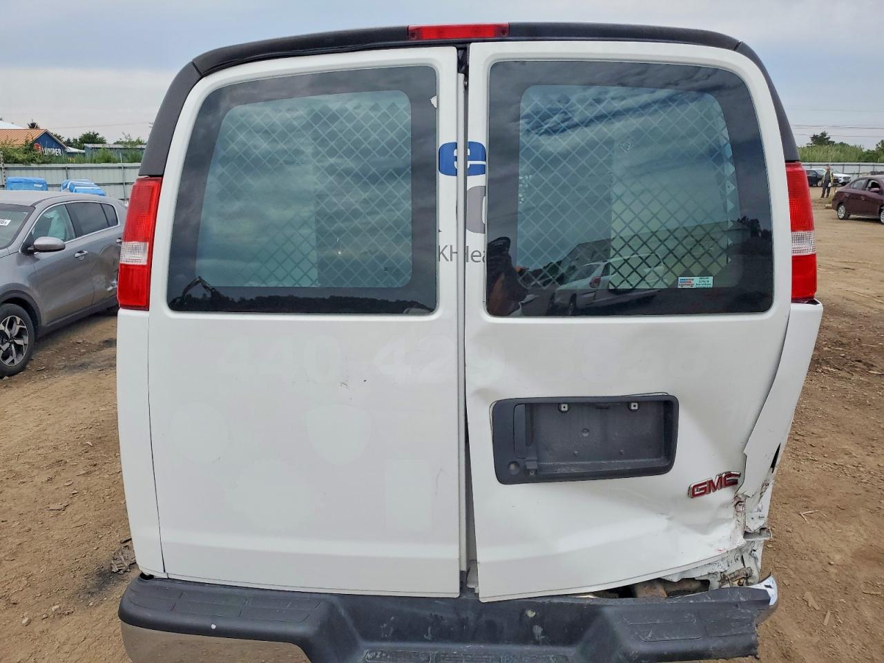 2022 GMC SAVANA