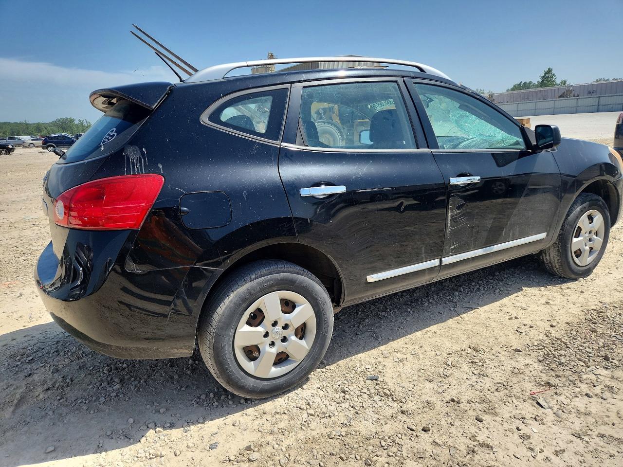 2015 NISSAN ROGUE