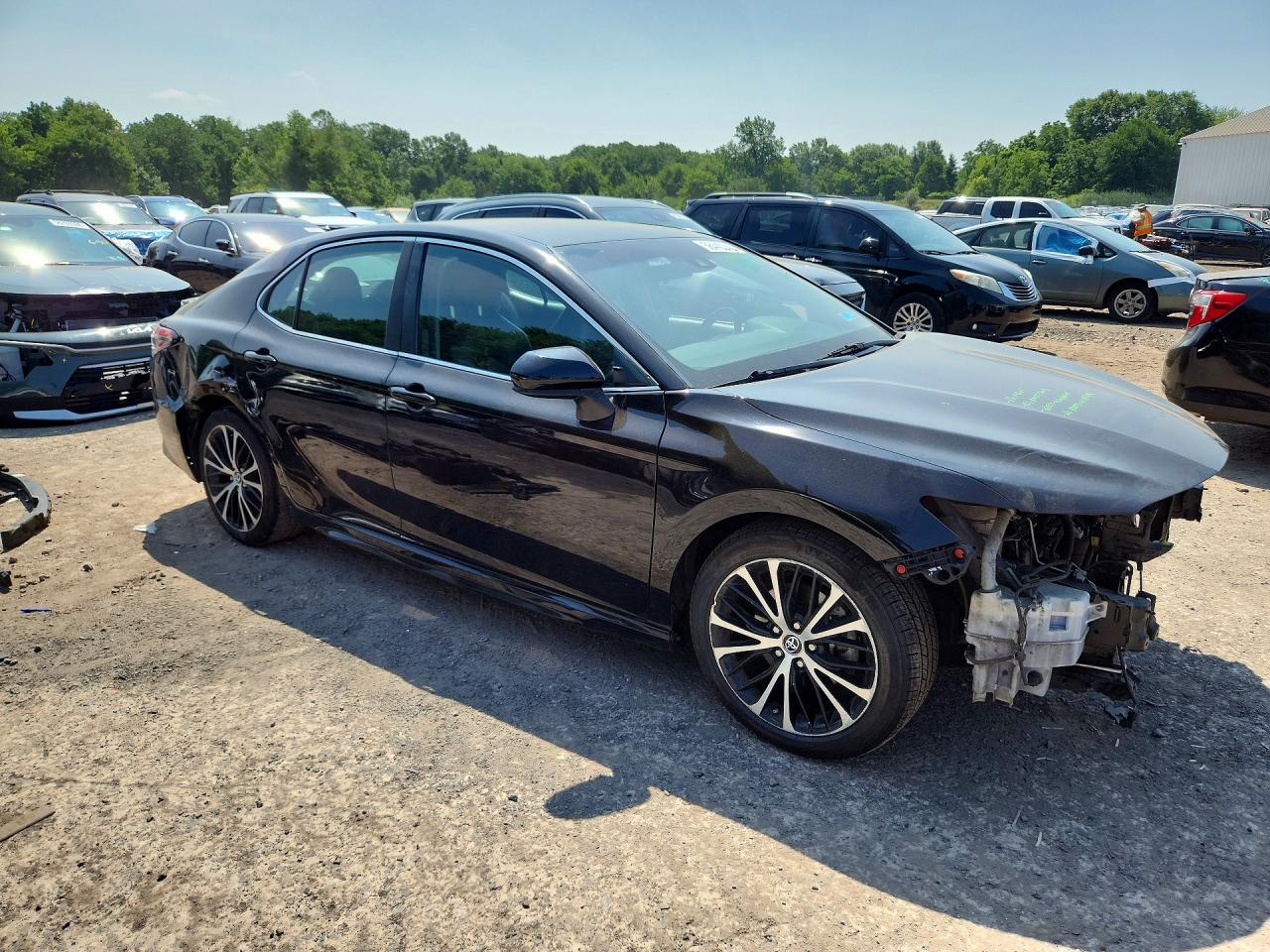 2018 TOYOTA CAMRY