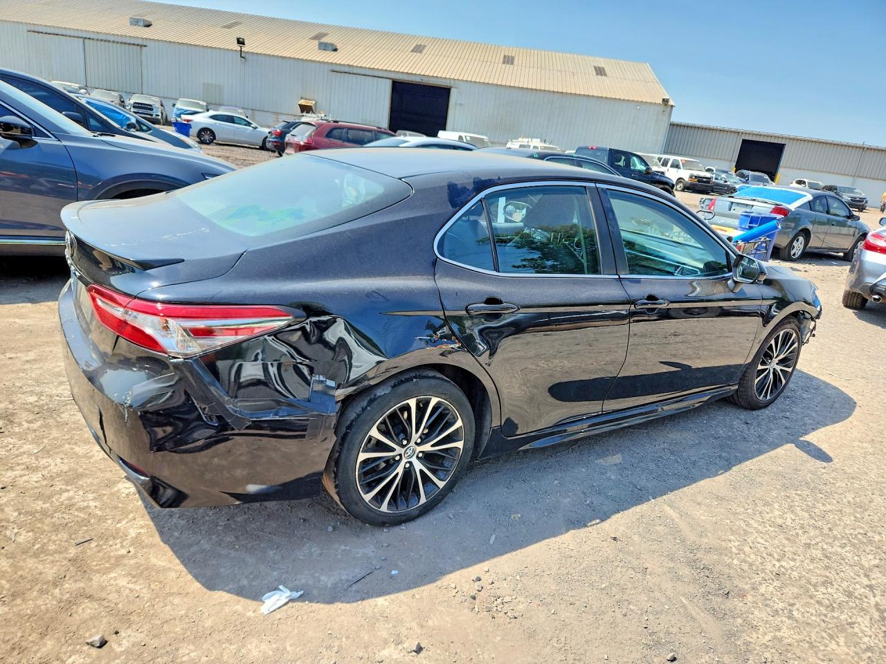 2018 TOYOTA CAMRY