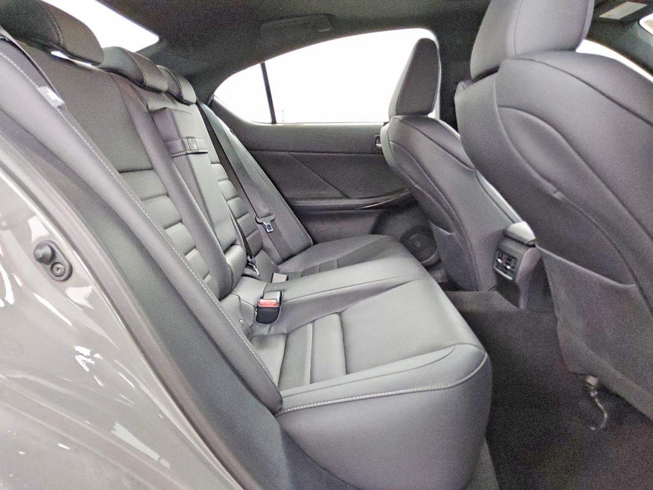 2024 LEXUS IS