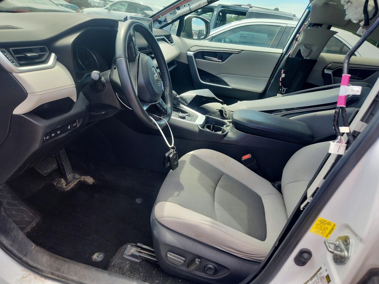 2019 TOYOTA RAV4
