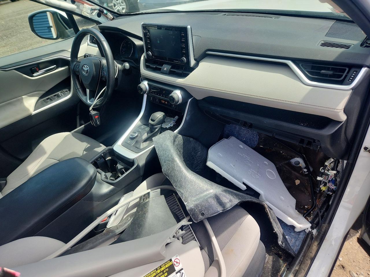 2019 TOYOTA RAV4