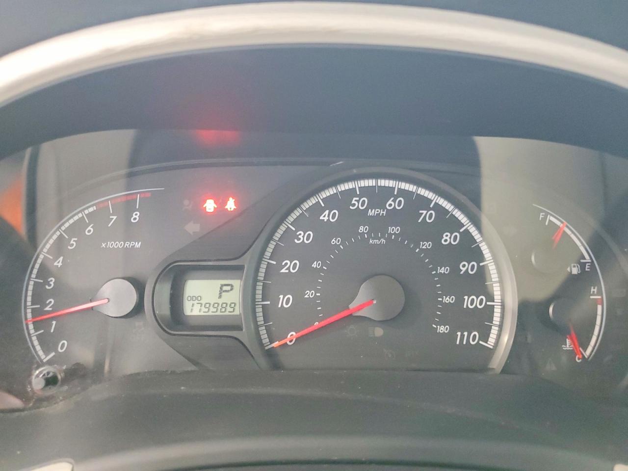 2011 TOYOTA SIENNA