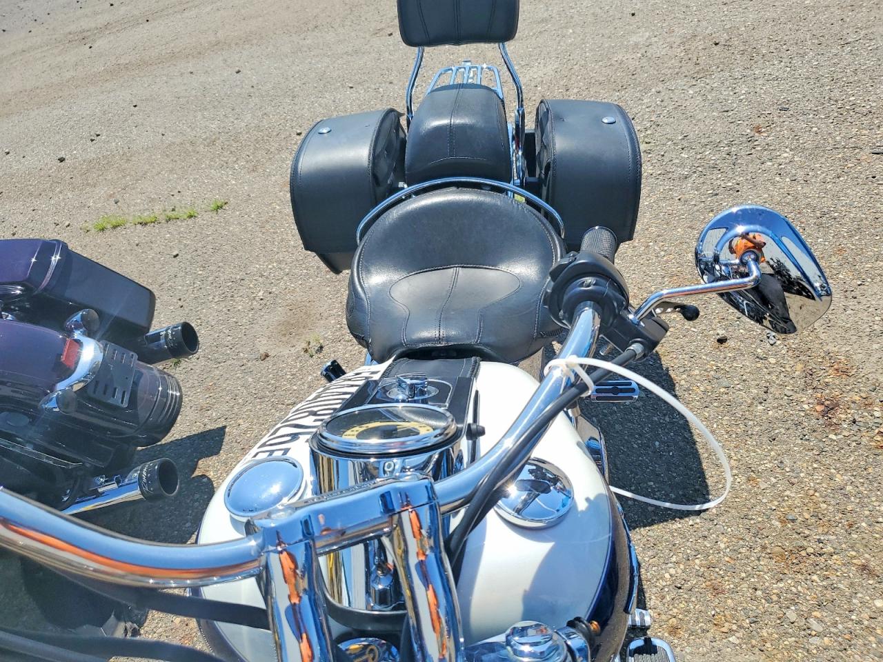 2006 HARLEY-DAVIDSON FL