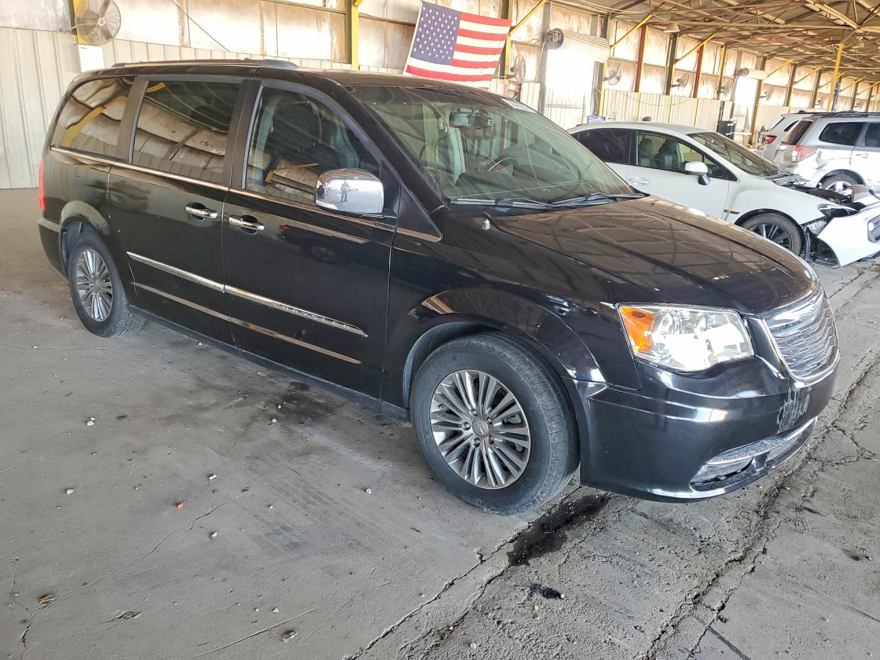 2014 CHRYSLER MINIVAN