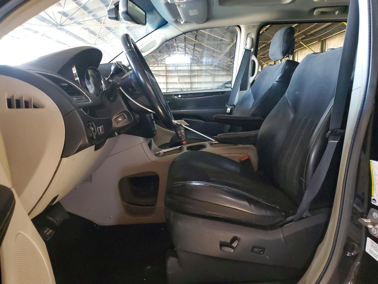 2014 CHRYSLER MINIVAN