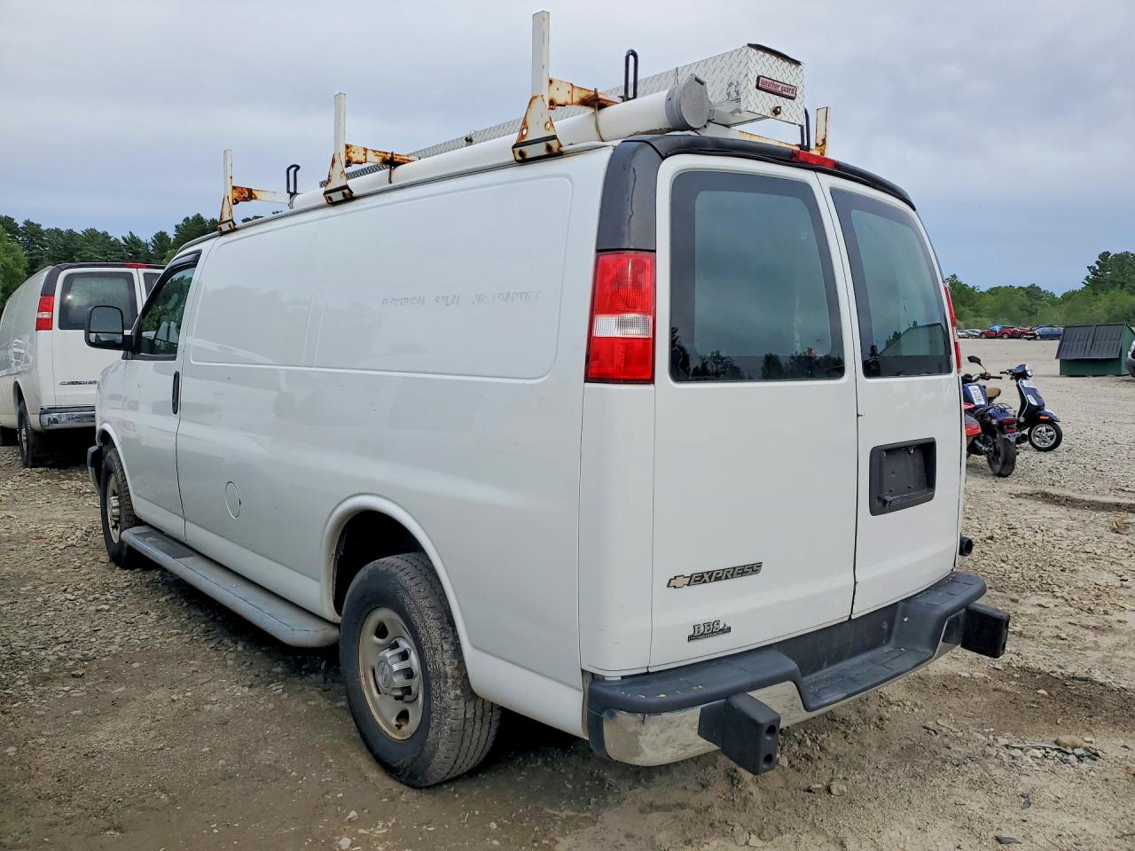 2018 CHEVROLET EXPRESS