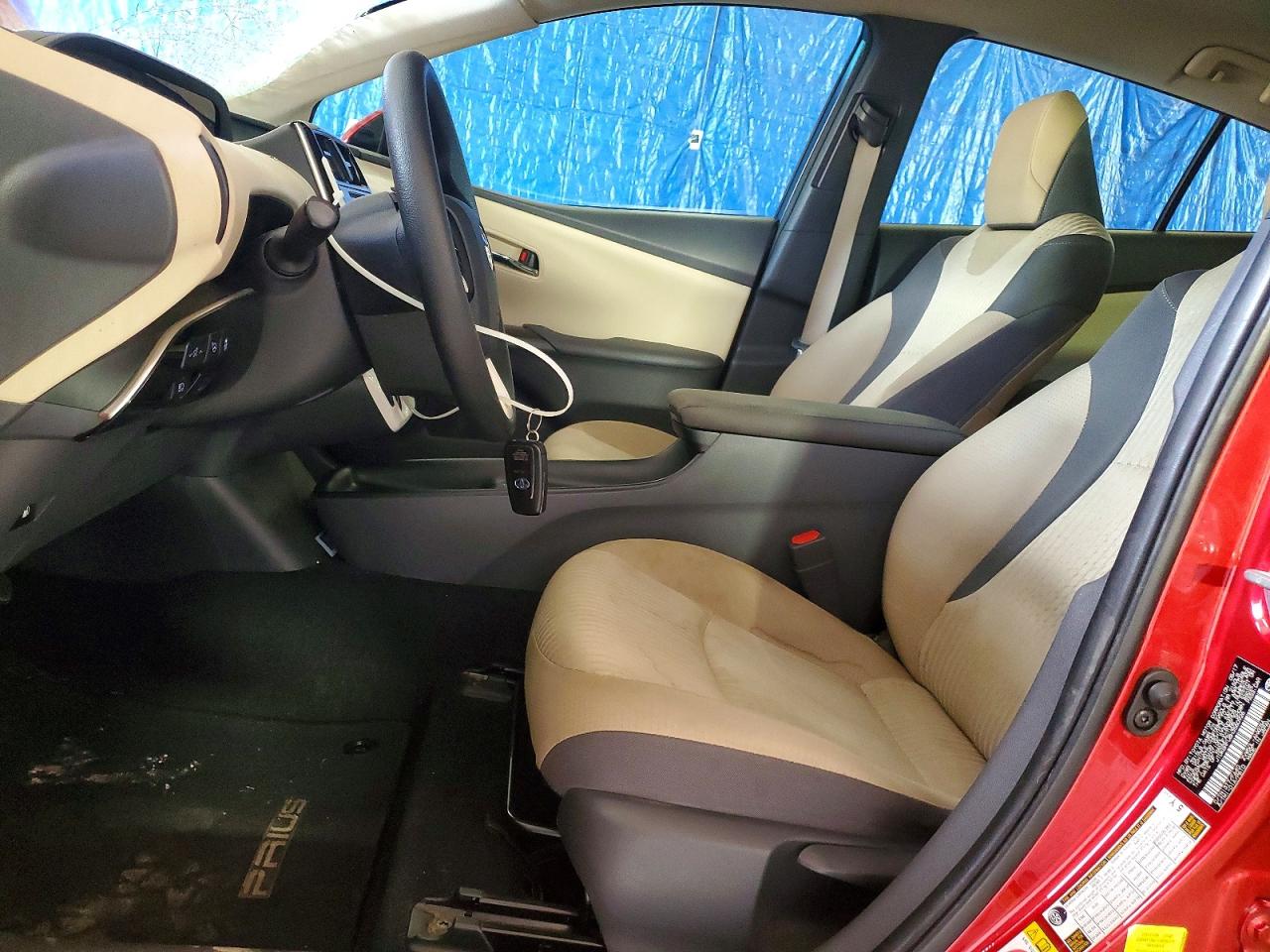 2017 TOYOTA PRIUS