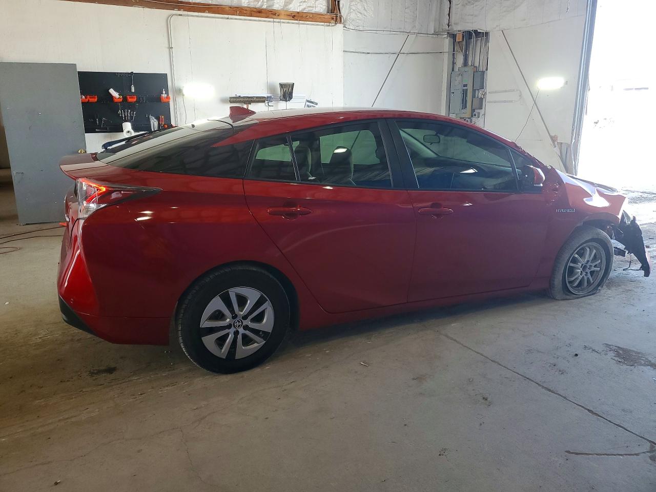 2017 TOYOTA PRIUS