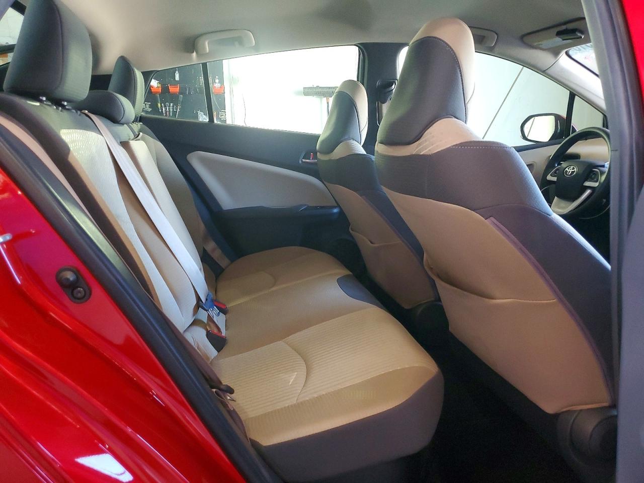 2017 TOYOTA PRIUS