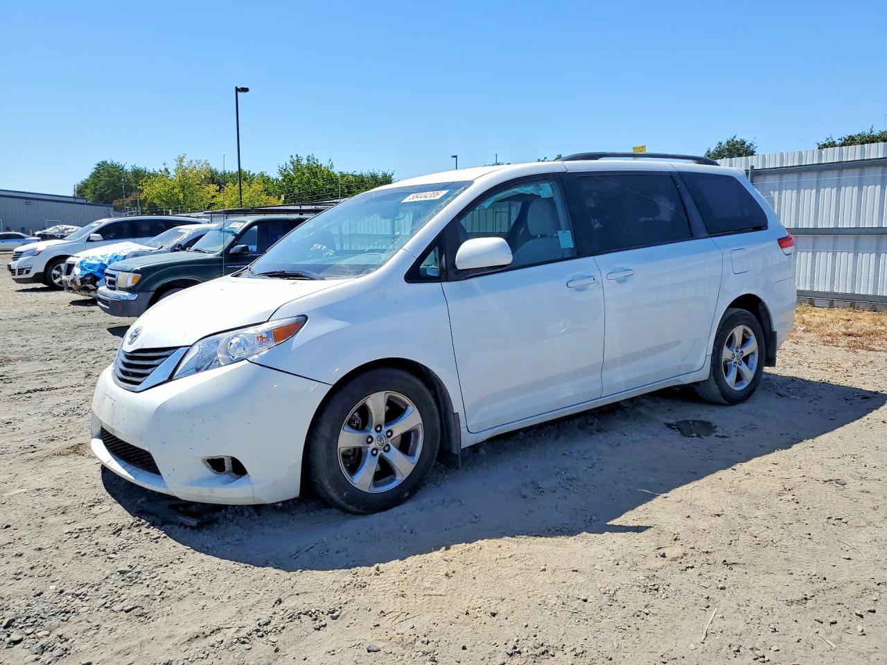 2013 TOYOTA SIENNA